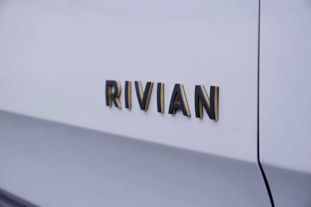 2022 Rivian R1T - Image 29 of 31