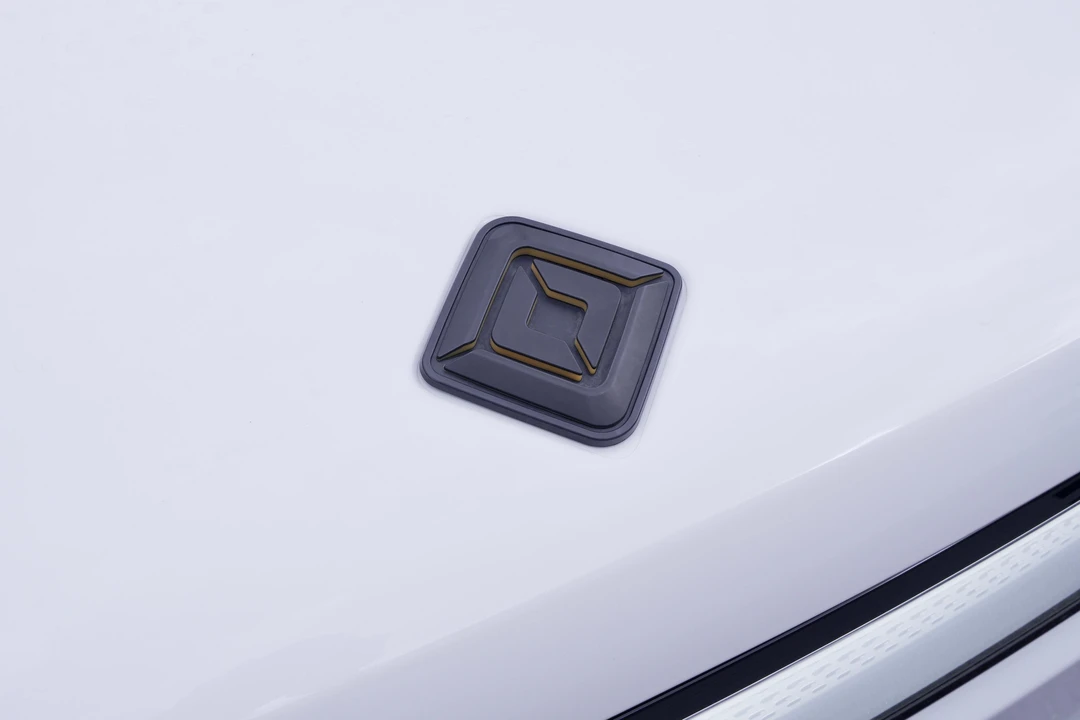 2022 Rivian R1T - Image 10 of 31