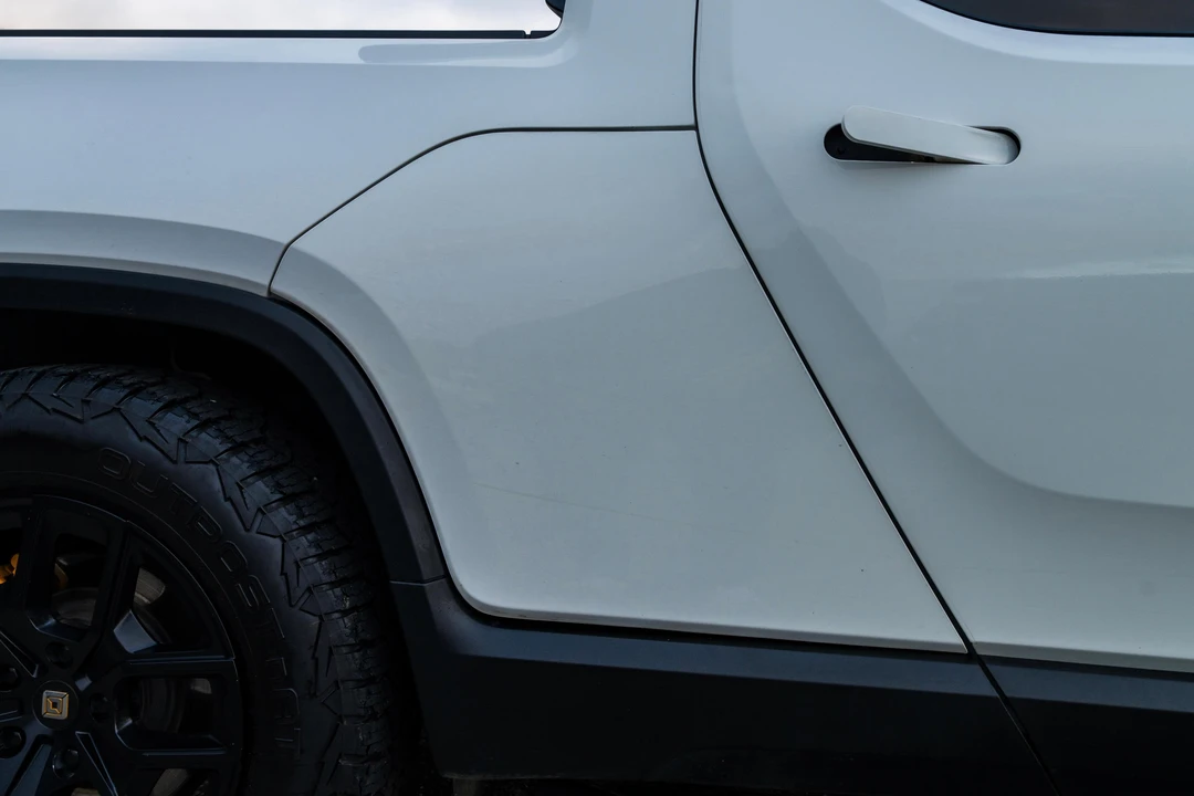 2022 Rivian R1T - Image 18 of 31