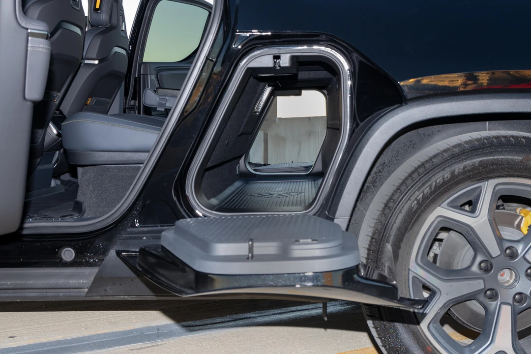 2022 Rivian R1T - Image 22 of 31