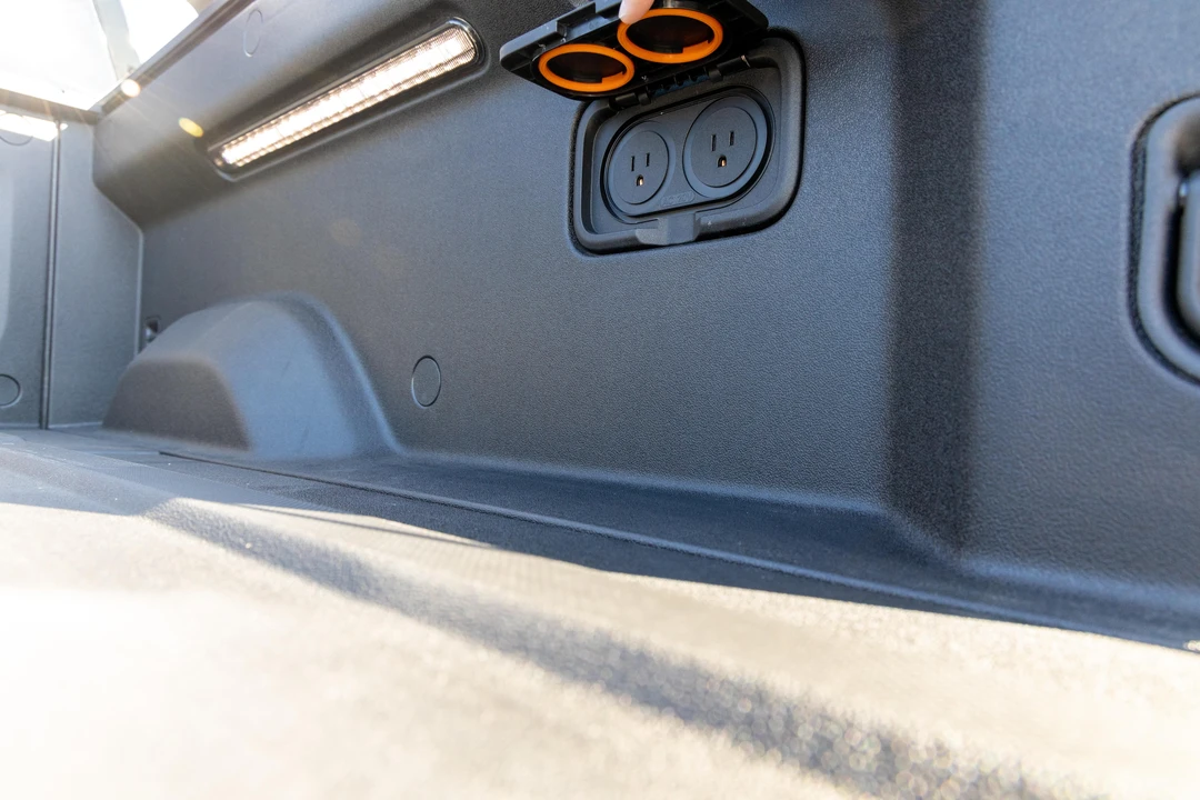 2022 Rivian R1T - Image 27 of 31