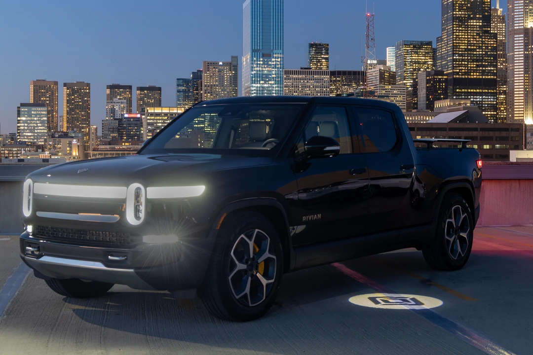 2022 Rivian R1T - Image 8 of 31