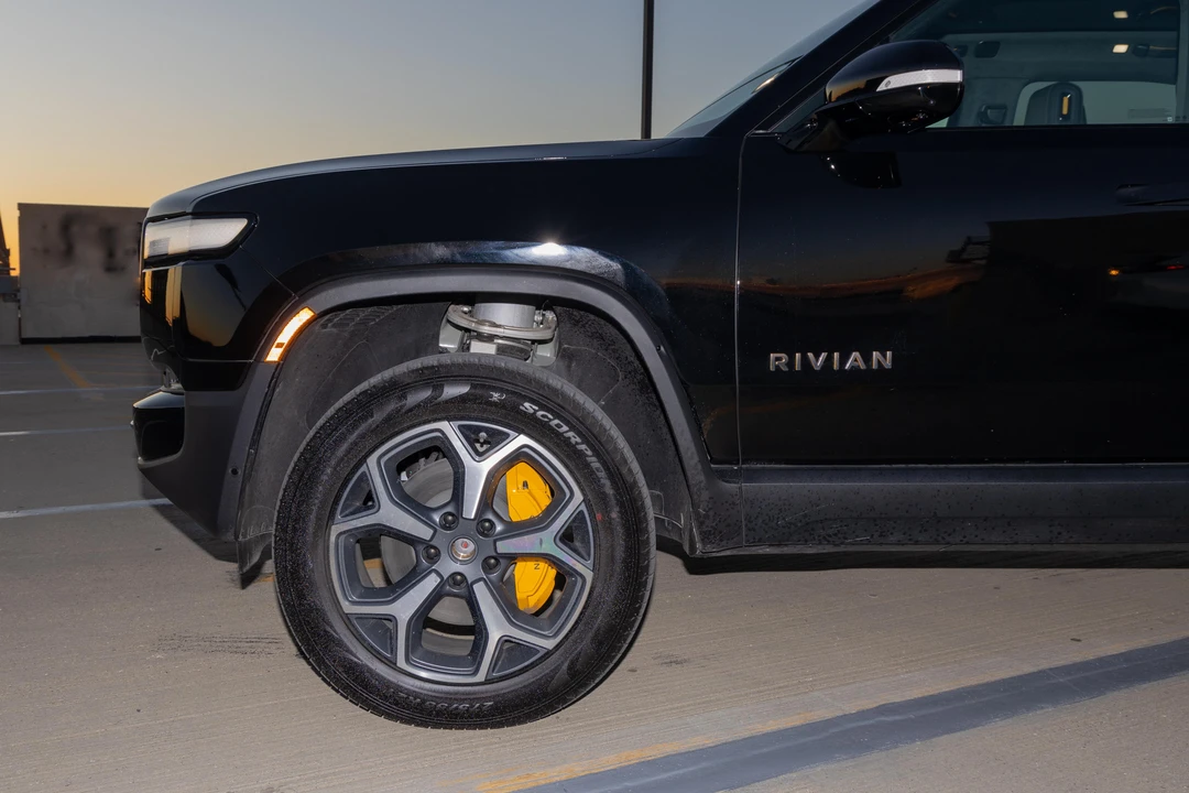 2022 Rivian R1T - Image 19 of 31