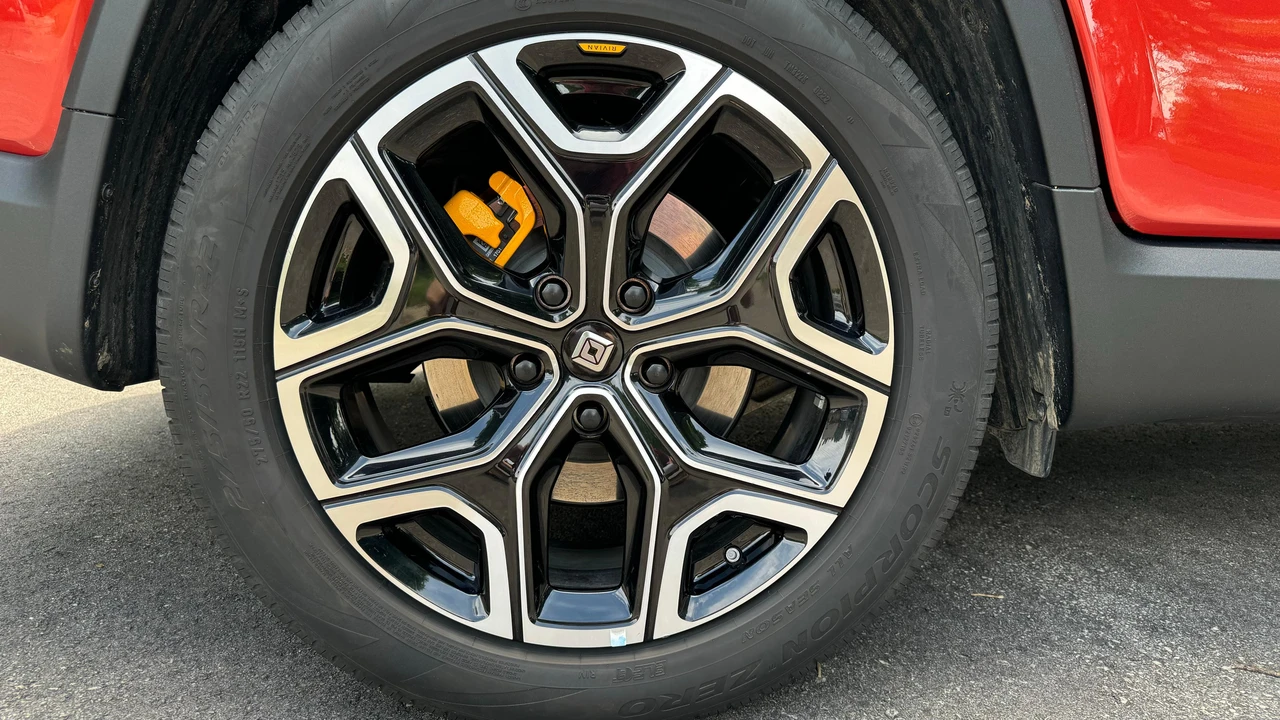 2022 Rivian R1T - Image 25 of 31