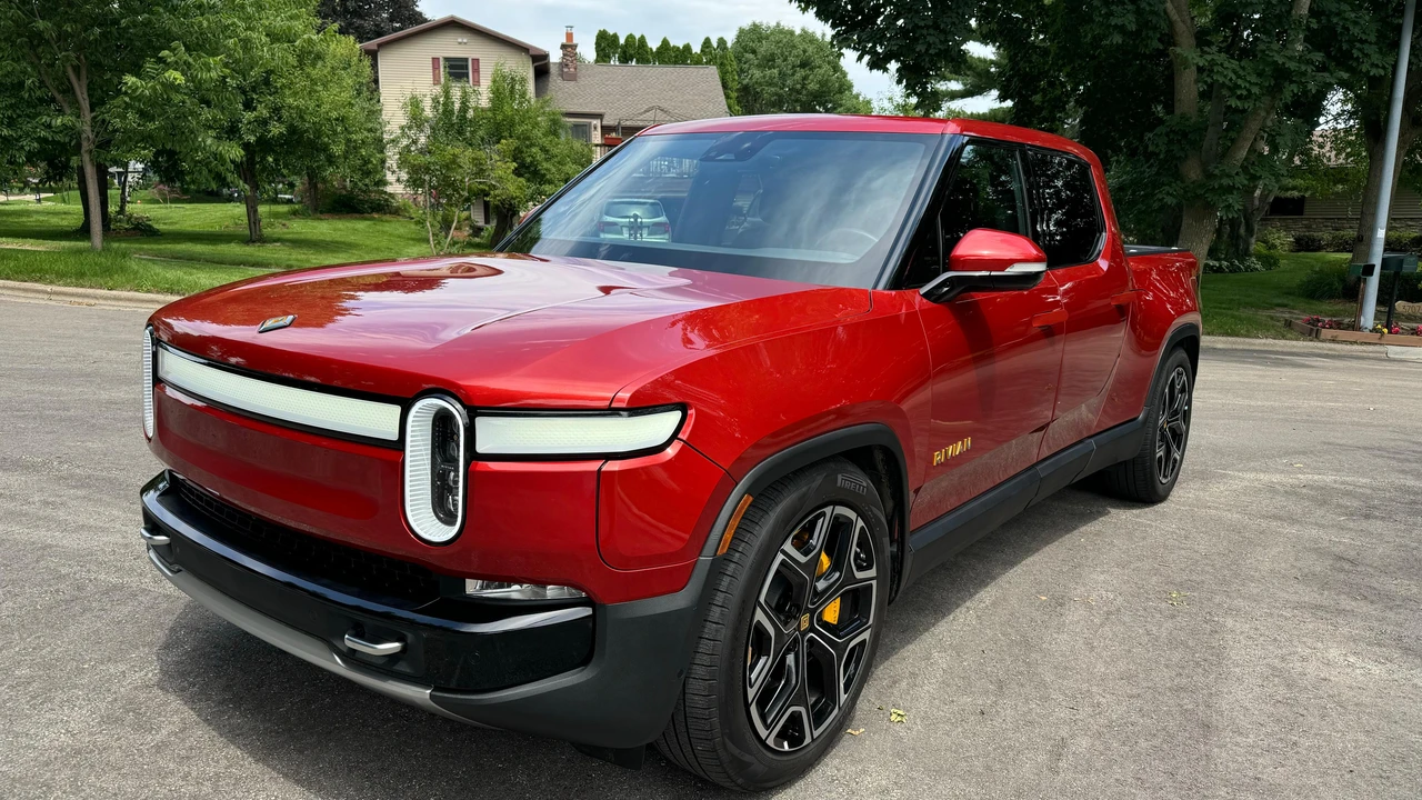 2022 Rivian R1T - Image 6 of 31