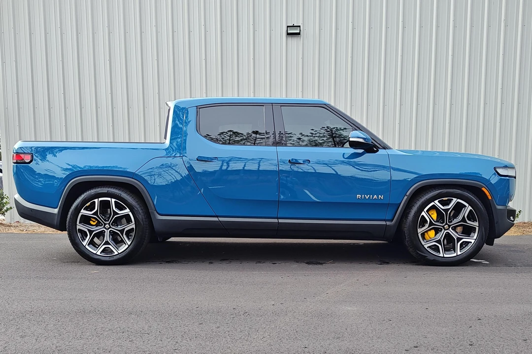 2022 Rivian R1T - Image 3 of 31