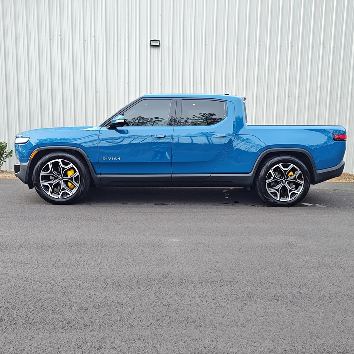 2022 Rivian R1T - Image 6 of 31