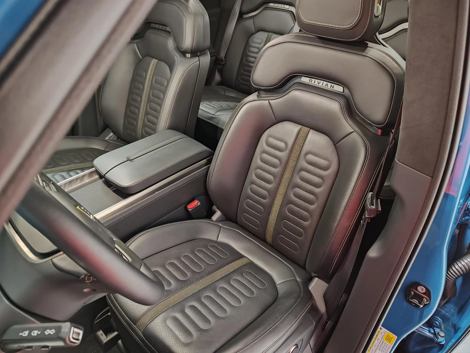 2022 Rivian R1T - Image 26 of 31