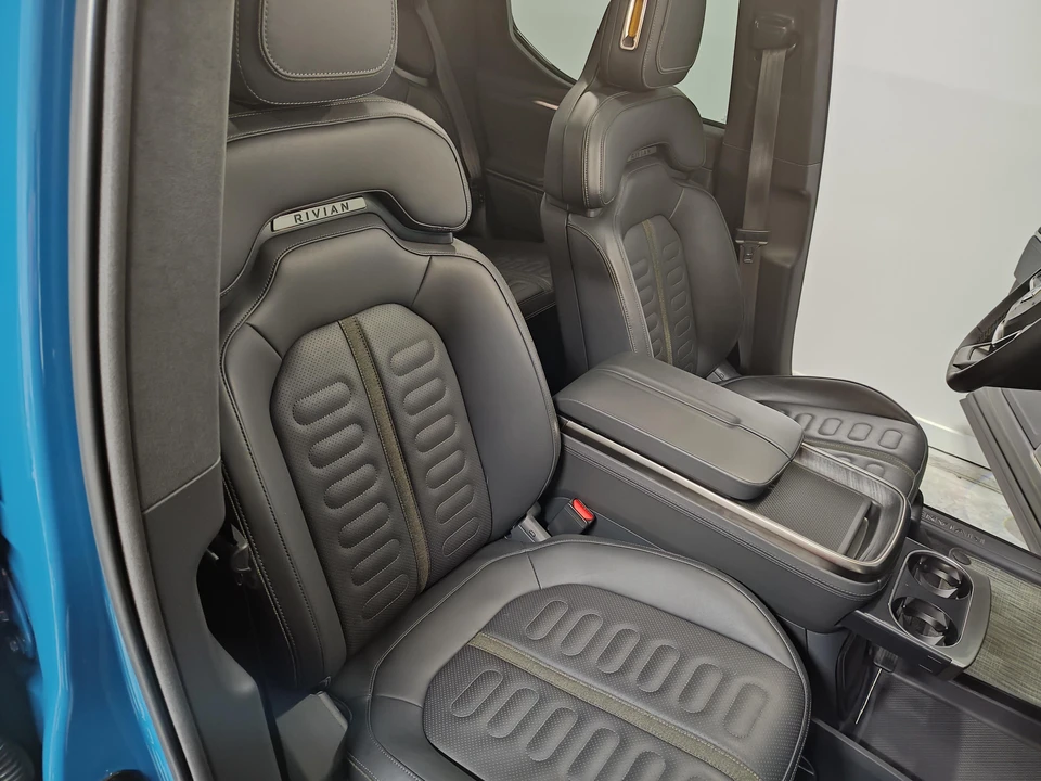 2022 Rivian R1T - Image 28 of 31