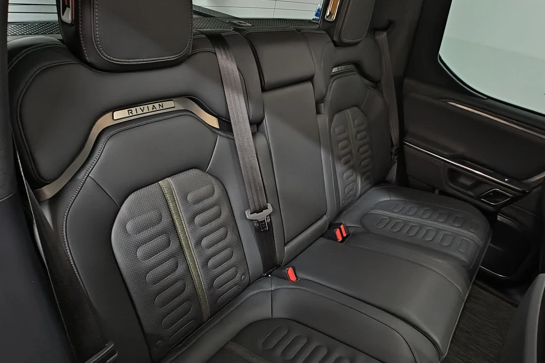 2022 Rivian R1T - Image 24 of 31