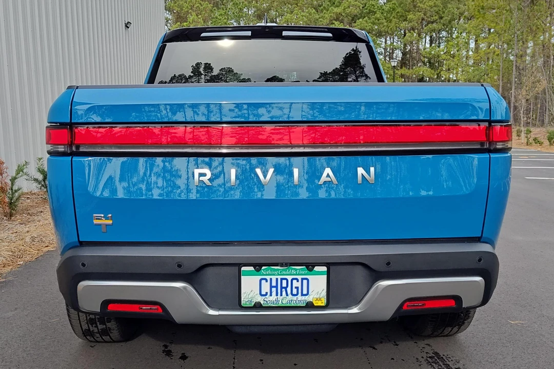 2022 Rivian R1T - Image 5 of 31