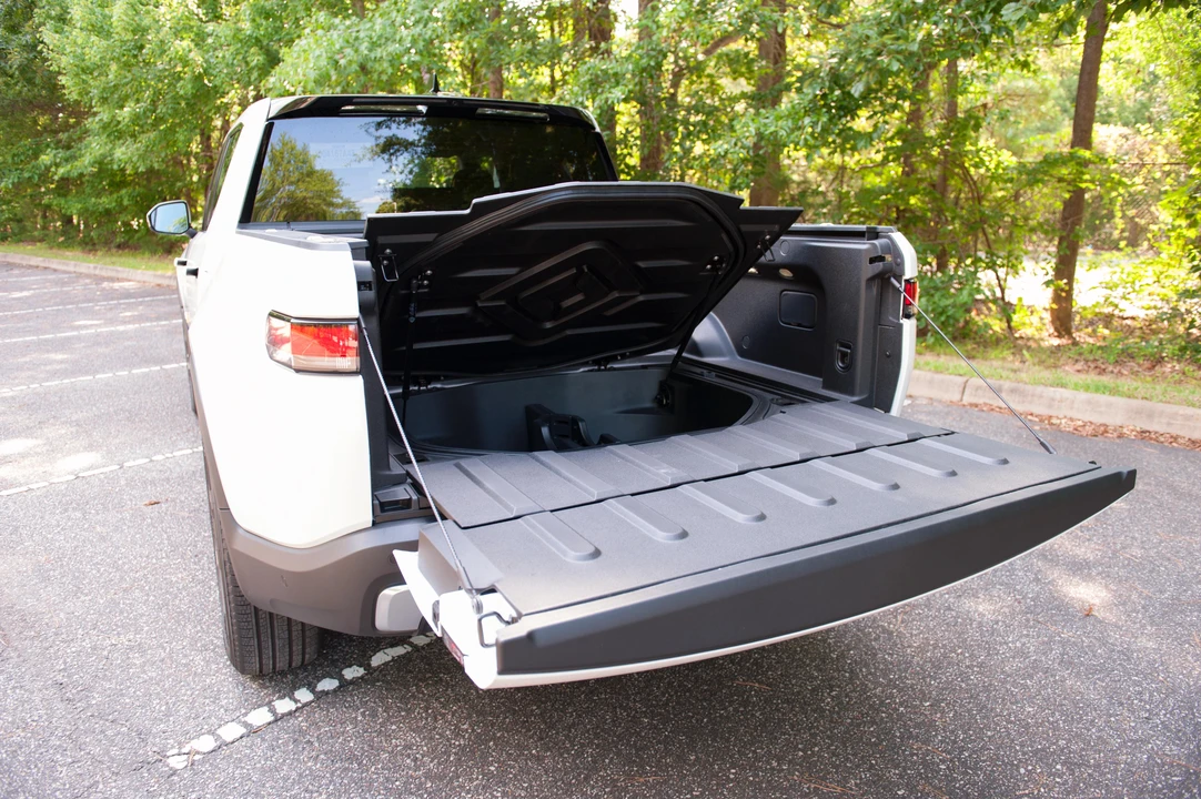 2022 Rivian R1T - Image 29 of 31