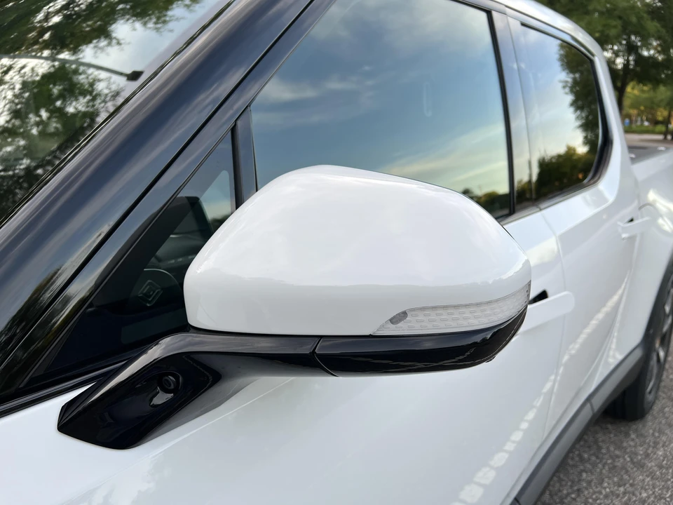 2022 Rivian R1T - Image 20 of 31
