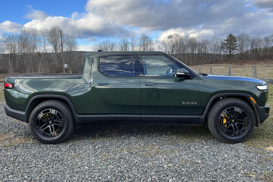 2022 Rivian R1T - Image 20 of 31