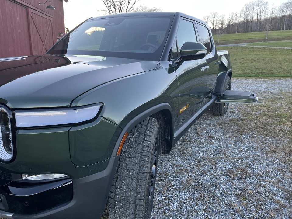 2022 Rivian R1T - Image 24 of 31