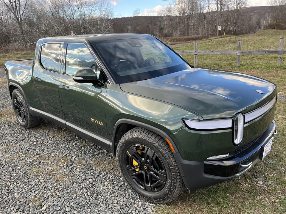 2022 Rivian R1T - Image 21 of 31