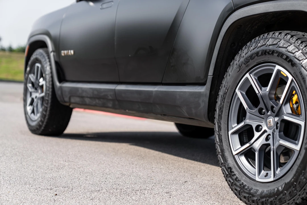 2022 Rivian R1T - Image 31 of 31