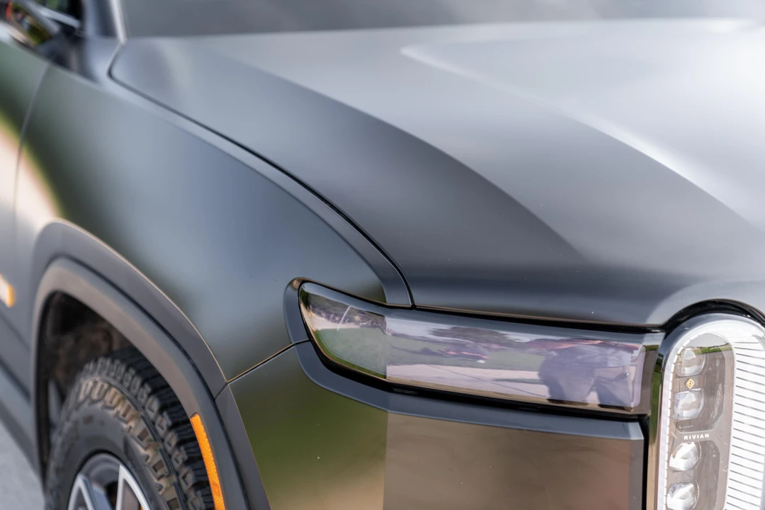 2022 Rivian R1T - Image 9 of 31