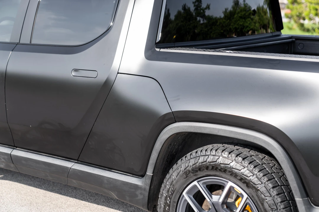 2022 Rivian R1T - Image 27 of 31