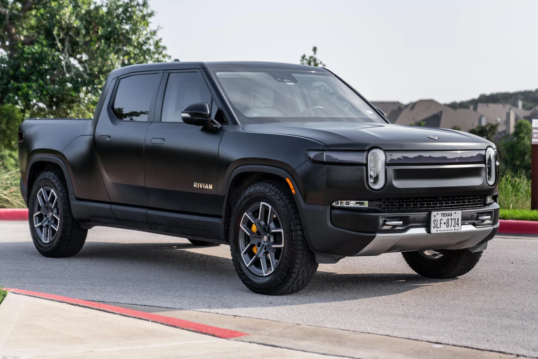 2022 Rivian R1T - Image 8 of 31