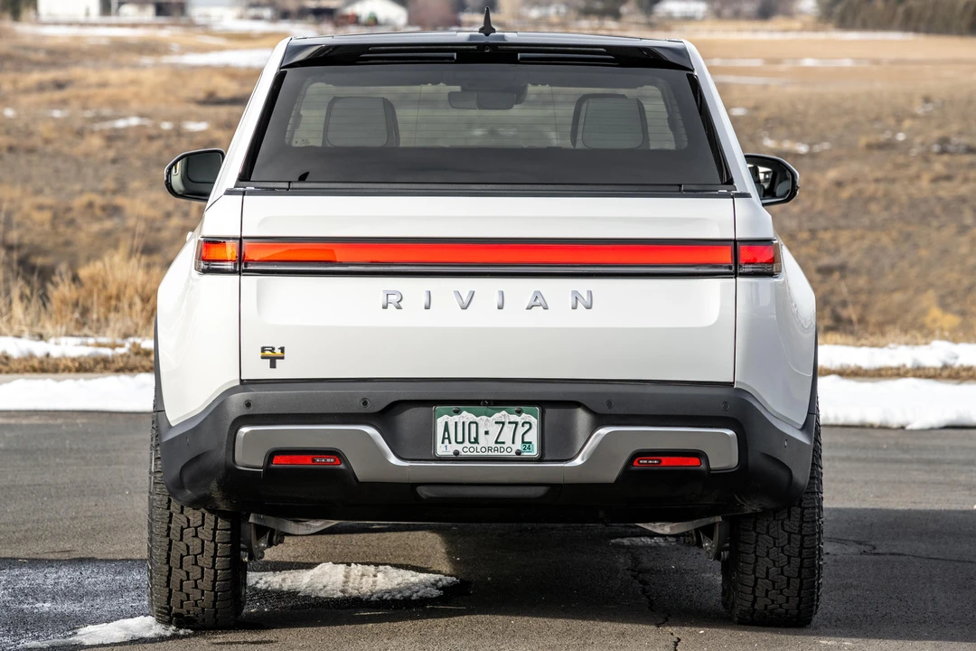 2022 Rivian R1T - Image 5 of 31