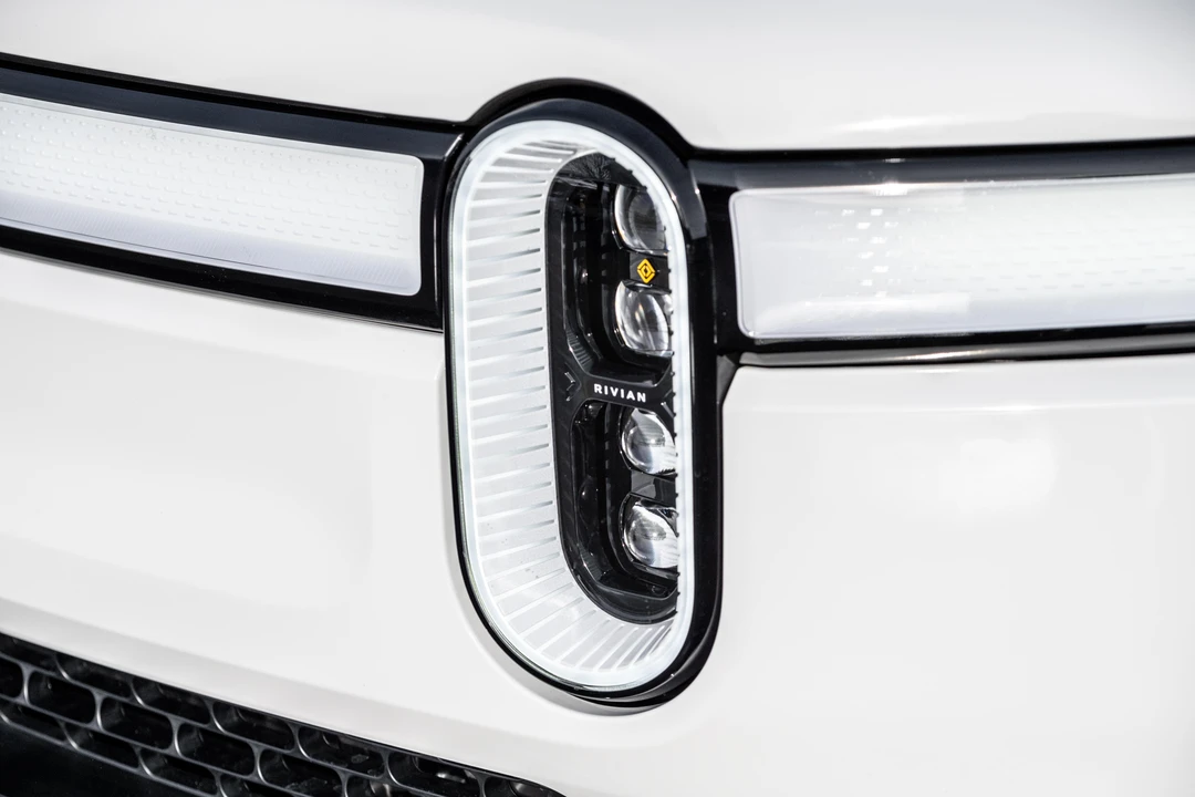 2022 Rivian R1T - Image 18 of 31