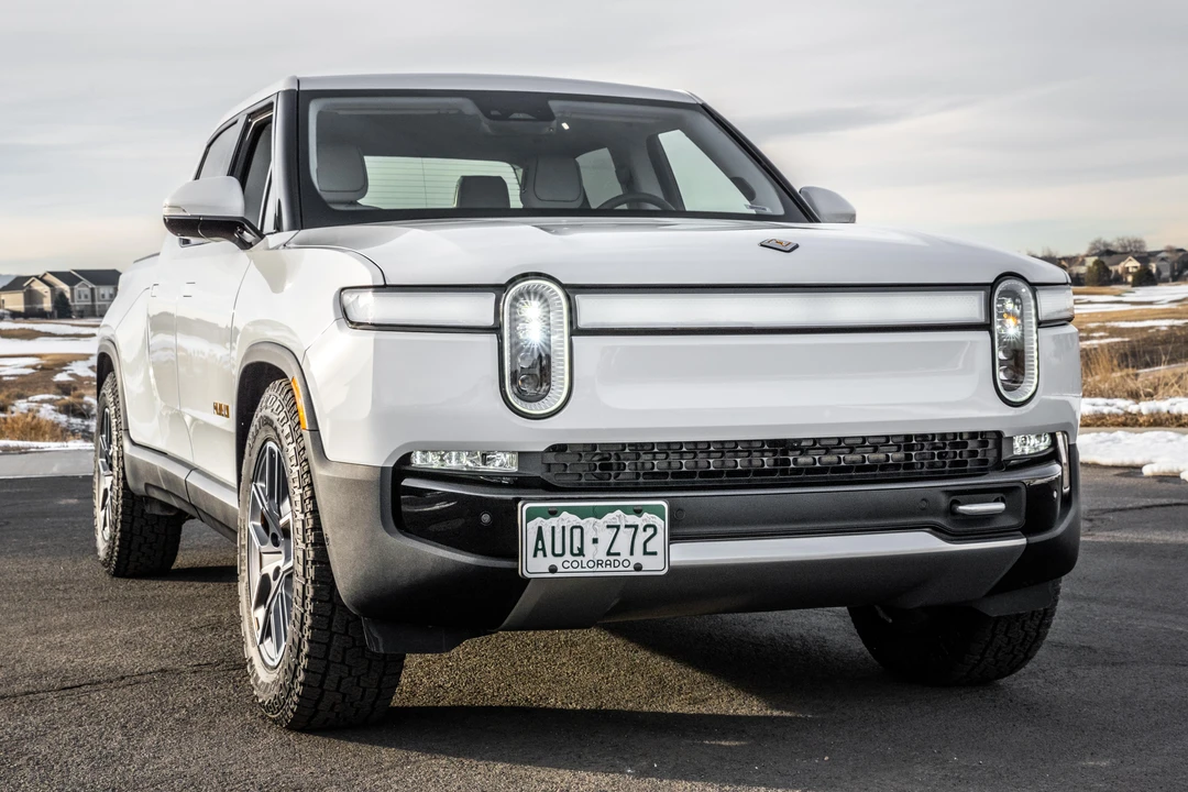2022 Rivian R1T - Image 15 of 31