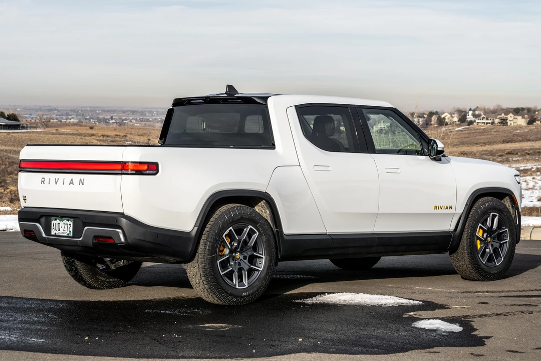2022 Rivian R1T - Image 11 of 31