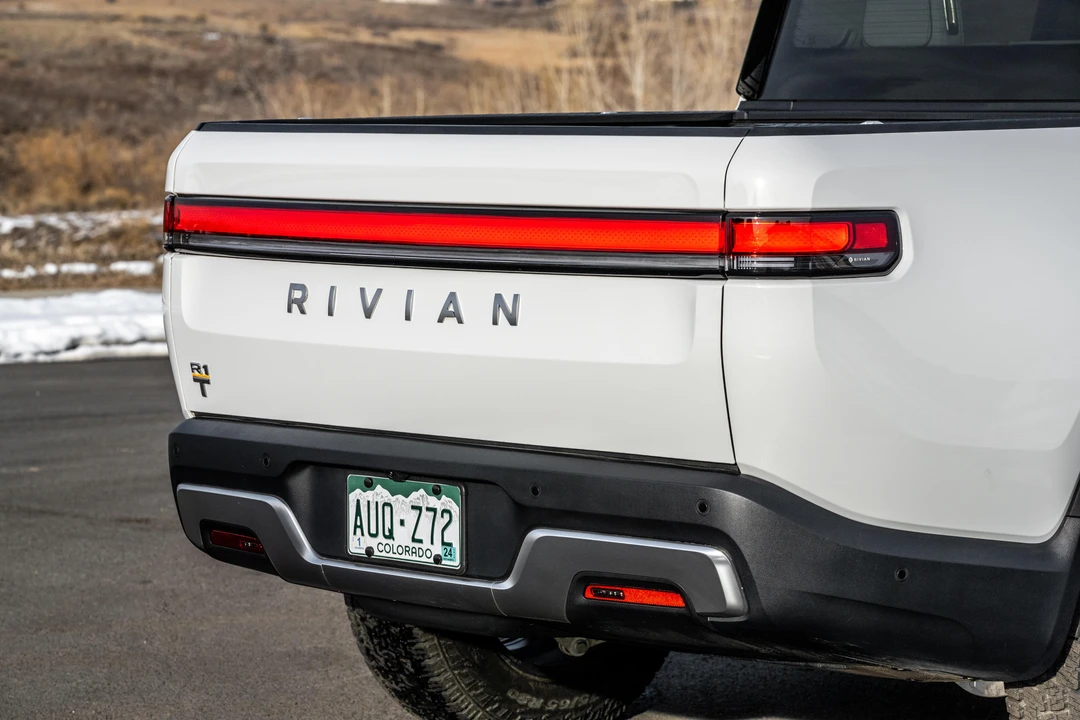 2022 Rivian R1T - Image 24 of 31