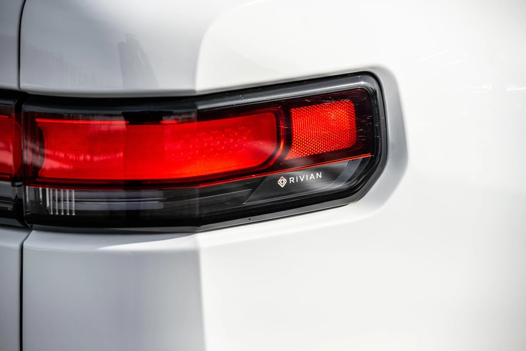 2022 Rivian R1T - Image 26 of 31