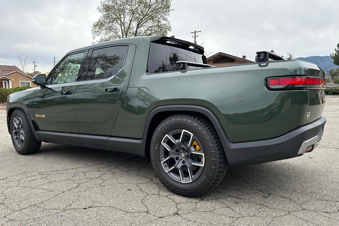 2022 Rivian R1T - Image 4 of 31