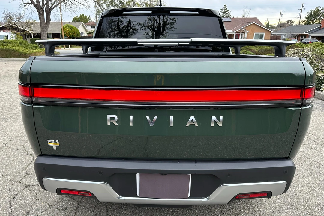 2022 Rivian R1T - Image 5 of 31