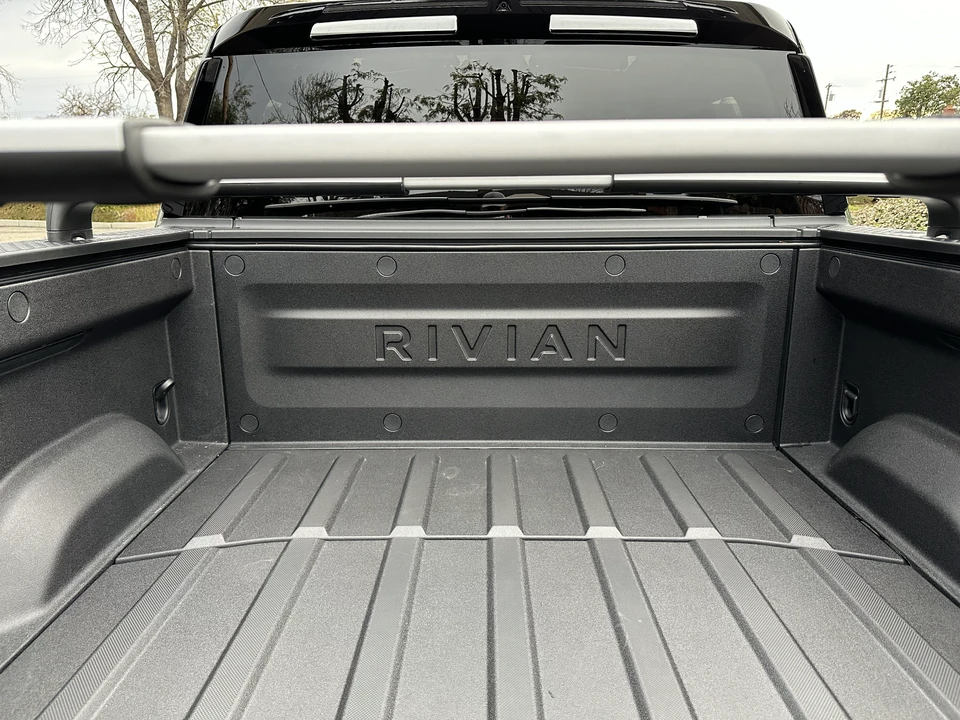 2022 Rivian R1T - Image 19 of 31
