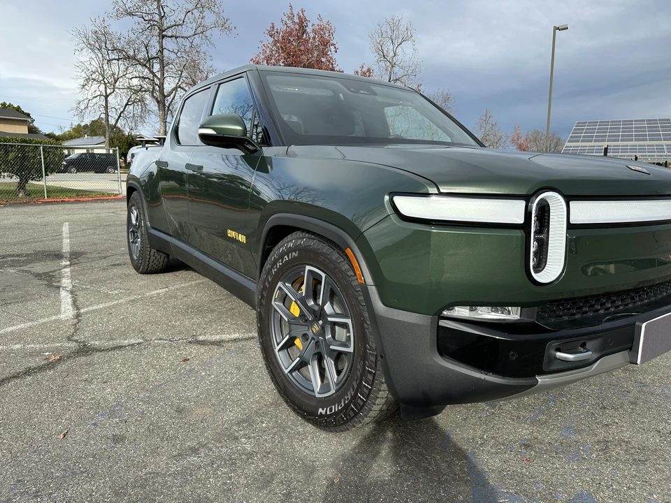 2022 Rivian R1T - Image 13 of 31