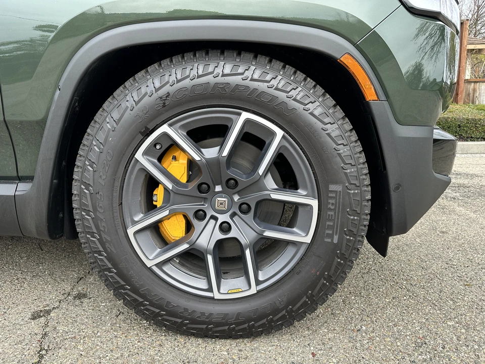 2022 Rivian R1T - Image 28 of 31