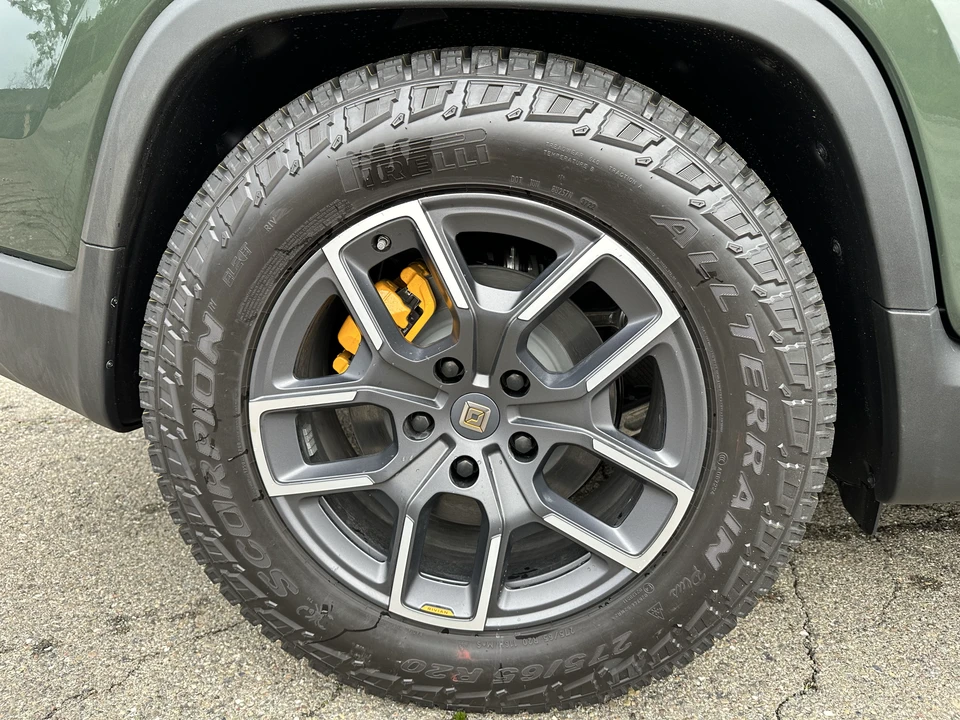 2022 Rivian R1T - Image 27 of 31