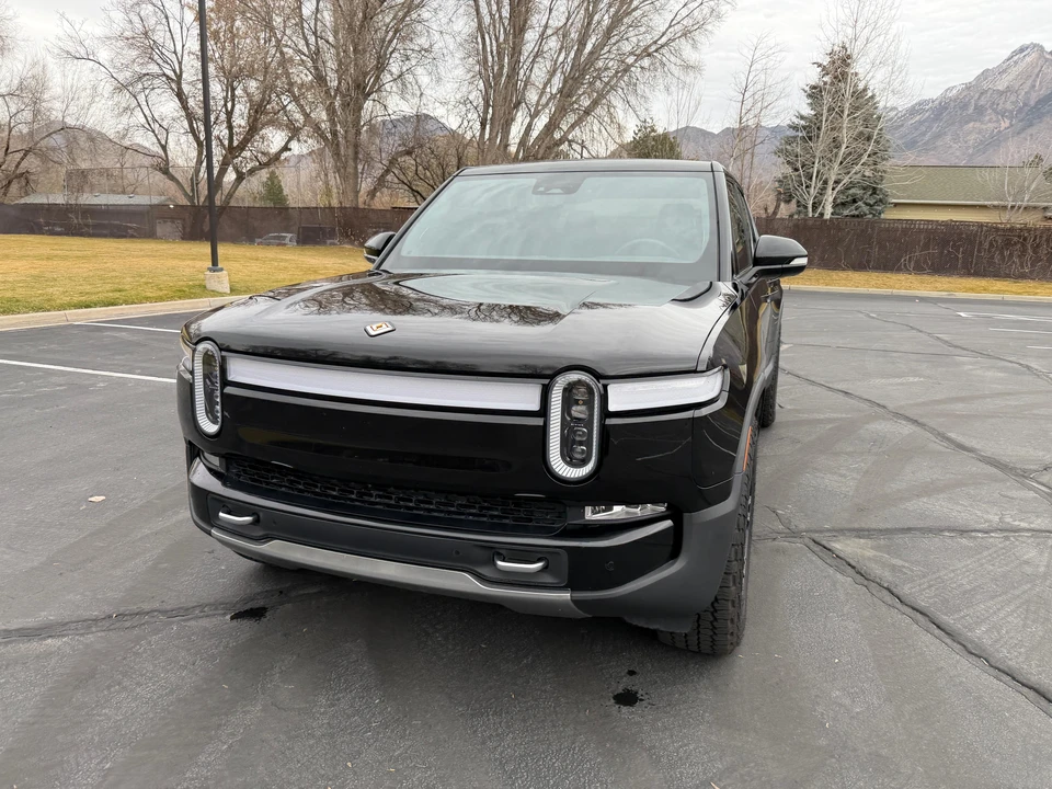 2022 Rivian R1T - Image 8 of 31