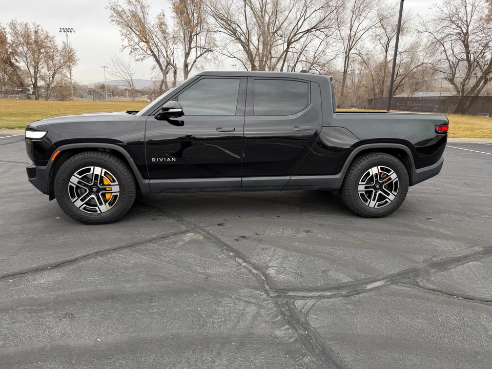 2022 Rivian R1T - Image 16 of 31