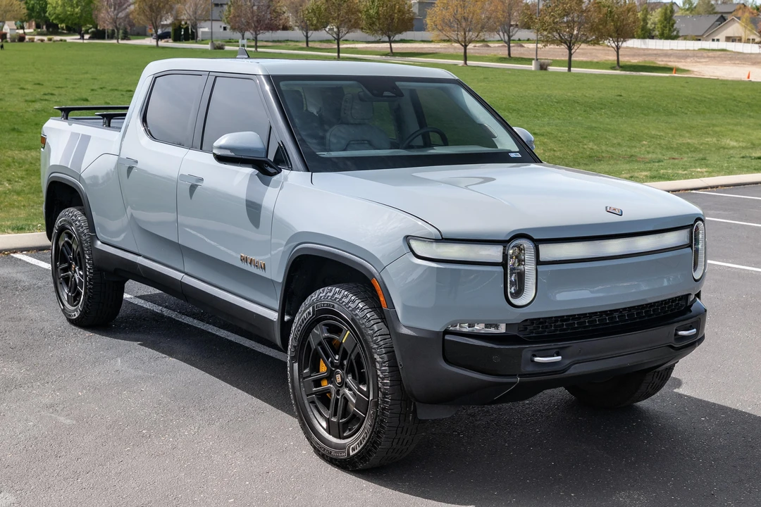 2022 Rivian R1T - Image 8 of 31