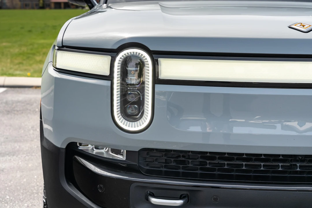 2022 Rivian R1T - Image 9 of 31