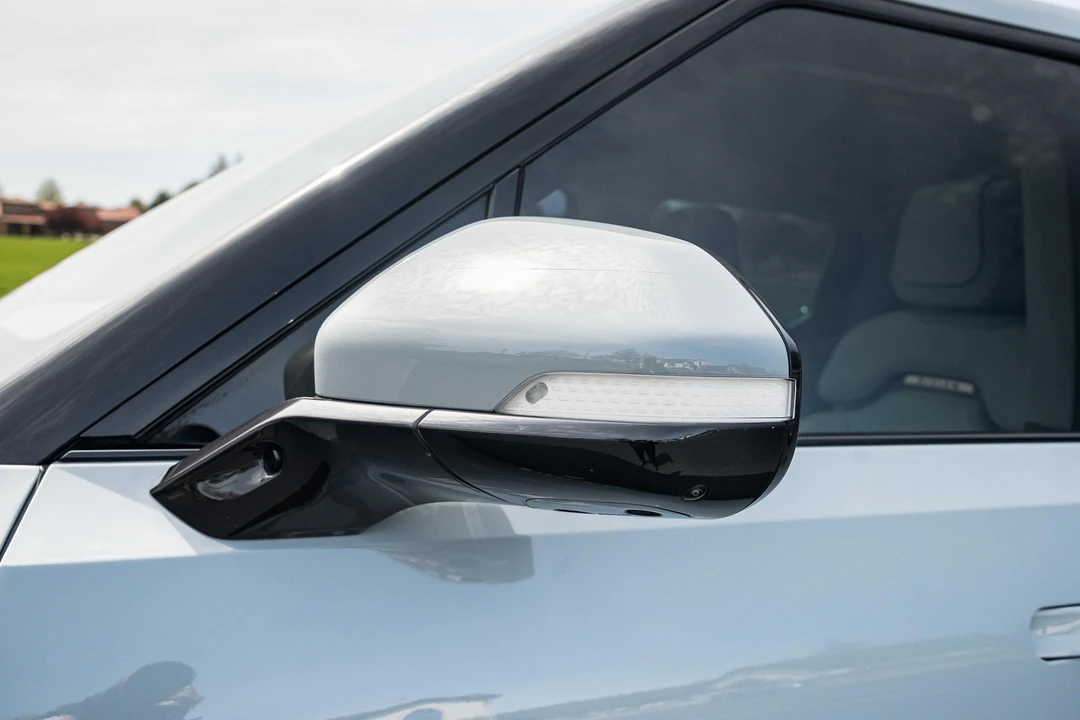2022 Rivian R1T - Image 19 of 31