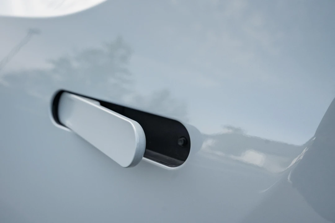 2022 Rivian R1T - Image 24 of 31
