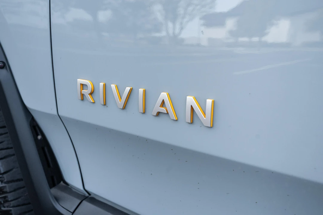 2022 Rivian R1T - Image 21 of 31