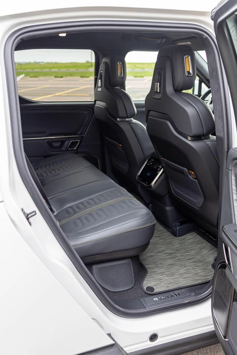 2022 Rivian R1T - Image 30 of 31