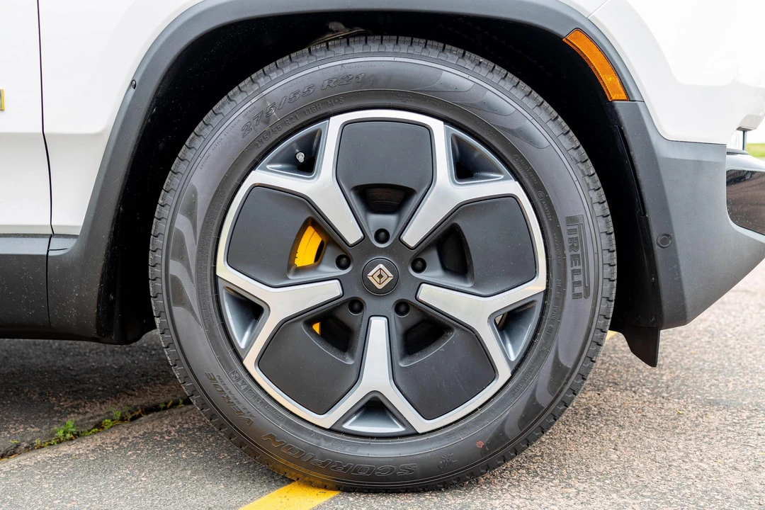 2022 Rivian R1T - Image 21 of 31