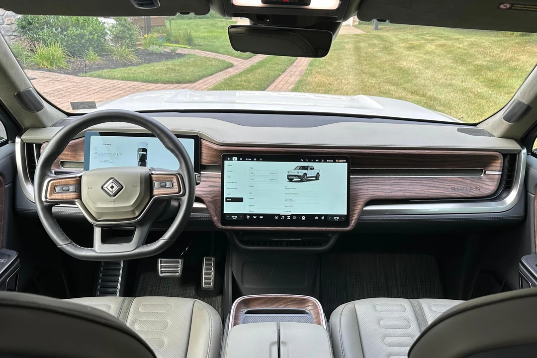 2022 Rivian R1T - Image 29 of 31