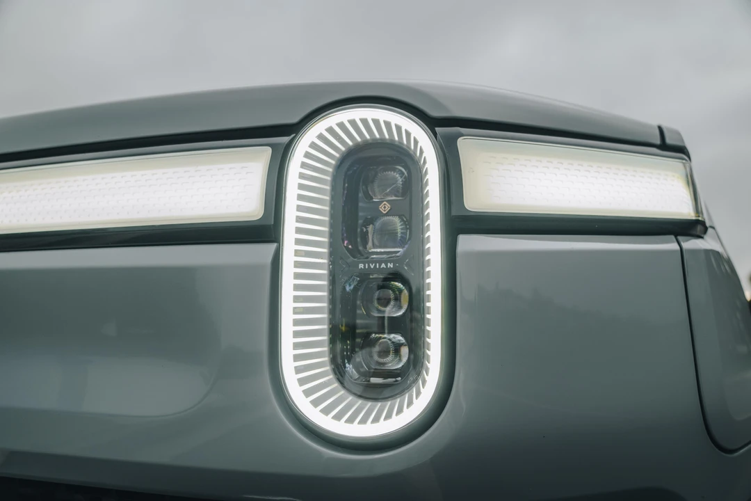 2022 Rivian R1T - Image 19 of 31