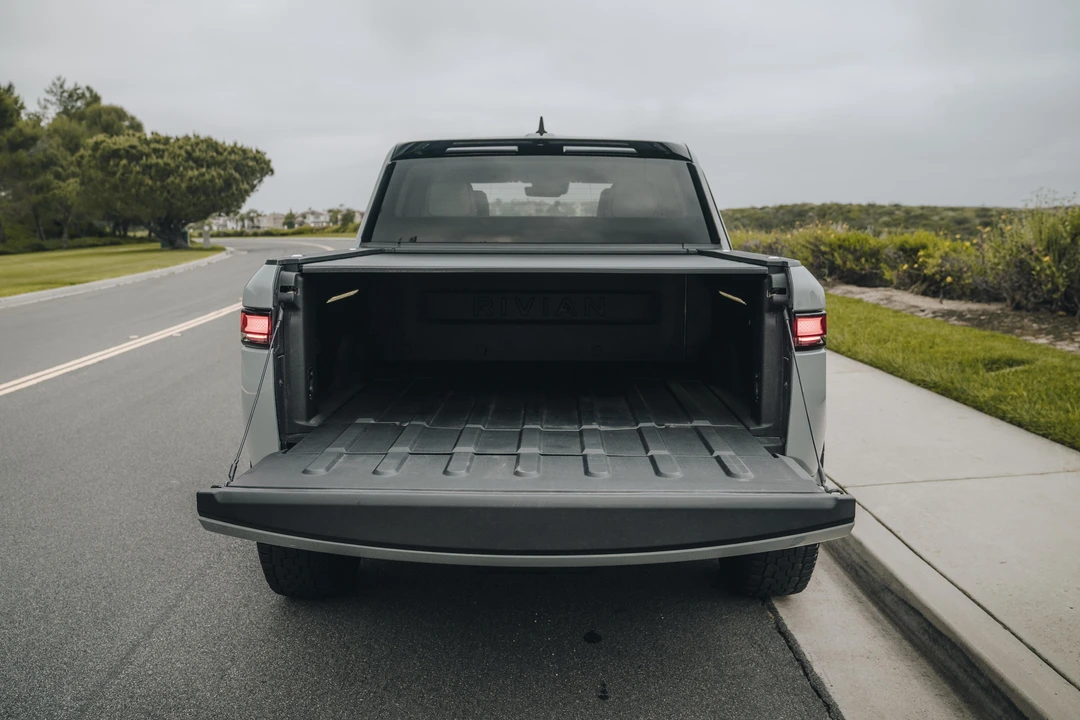 2022 Rivian R1T - Image 29 of 31