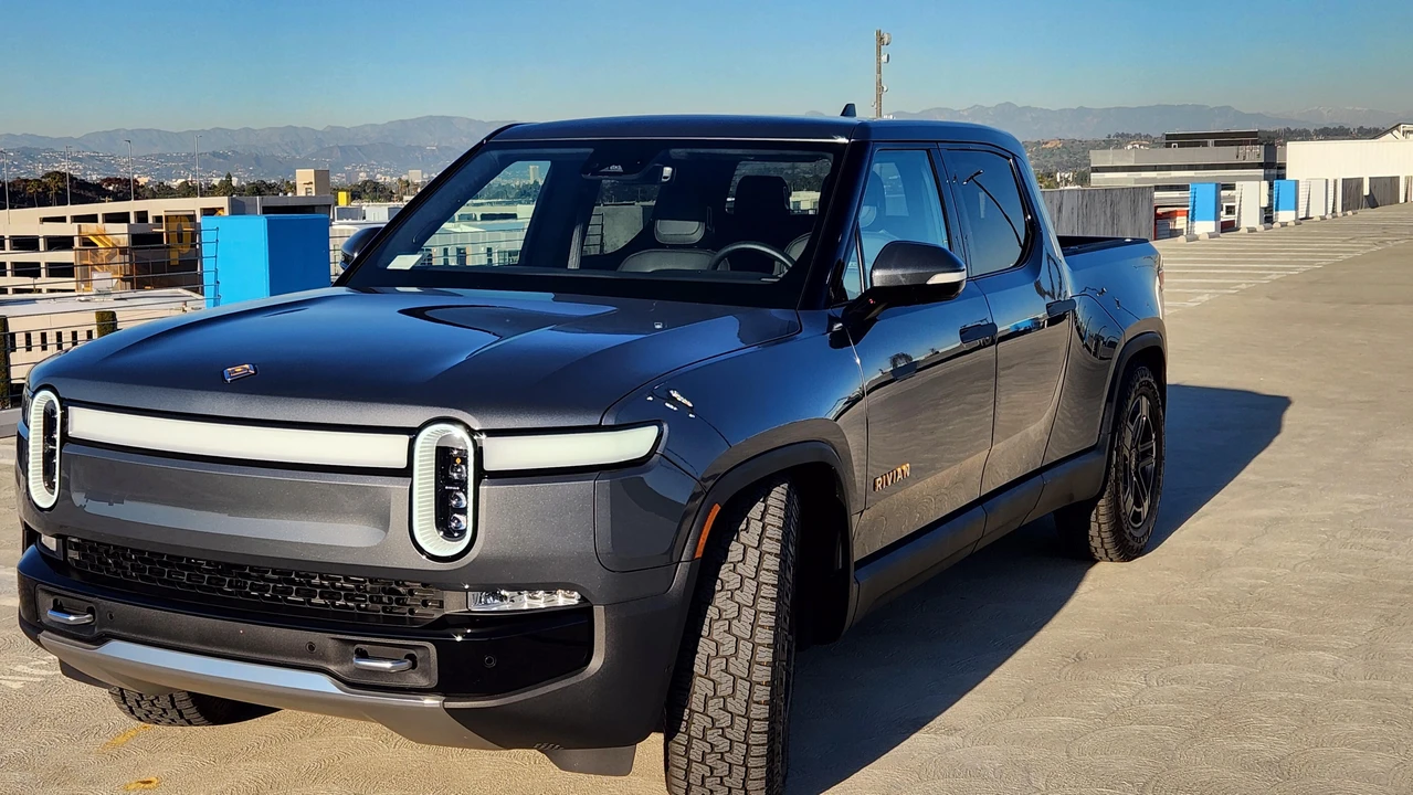 2022 Rivian R1T - Image 9 of 31