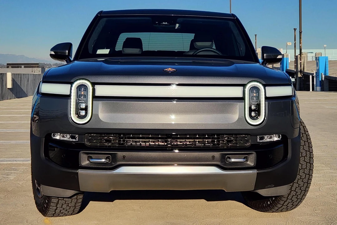 2022 Rivian R1T - Image 3 of 31